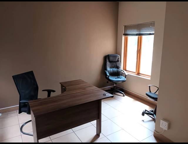 150M² BUSINESS TO LET IN CLUBVIEW